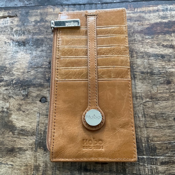 Hobo brand tan leather card holder - Picture 1 of 7